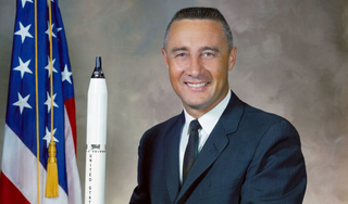 (NASA)